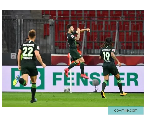 努贝尔屡献神扑撑起斯图加特防线奇迹之路力保德甲亚军荣耀归来时